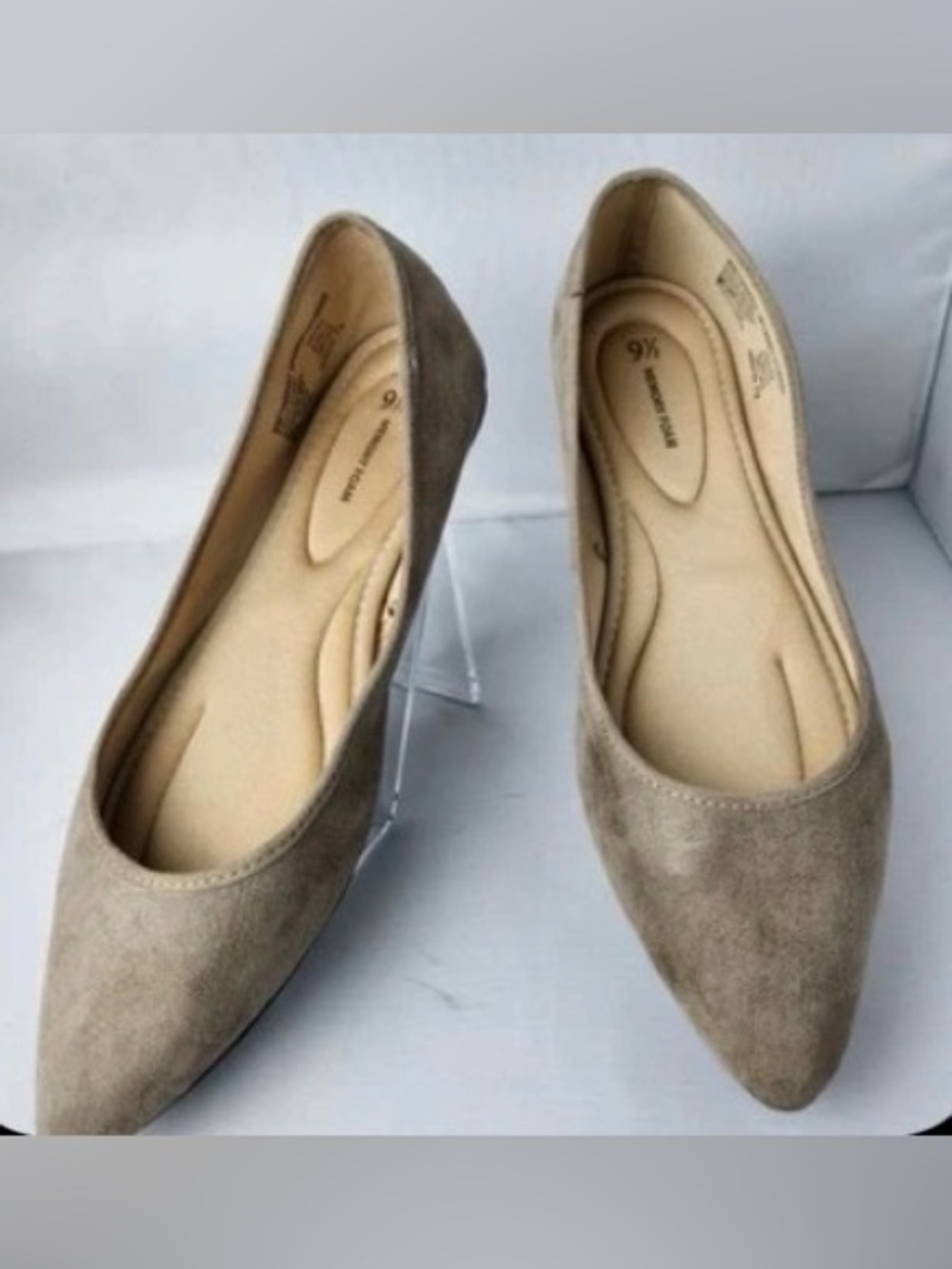 Time and Tru Womenβs Taupe Beige Faux Suede Pointed-Toe Ballet Flats Size 9.5